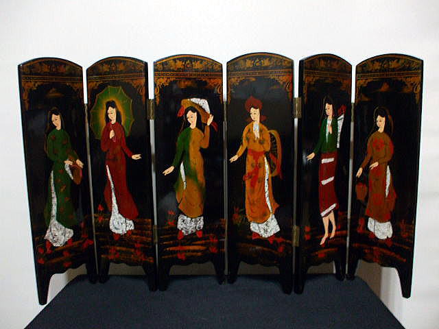 漆・民族女性六面屏風　　中国工芸品
